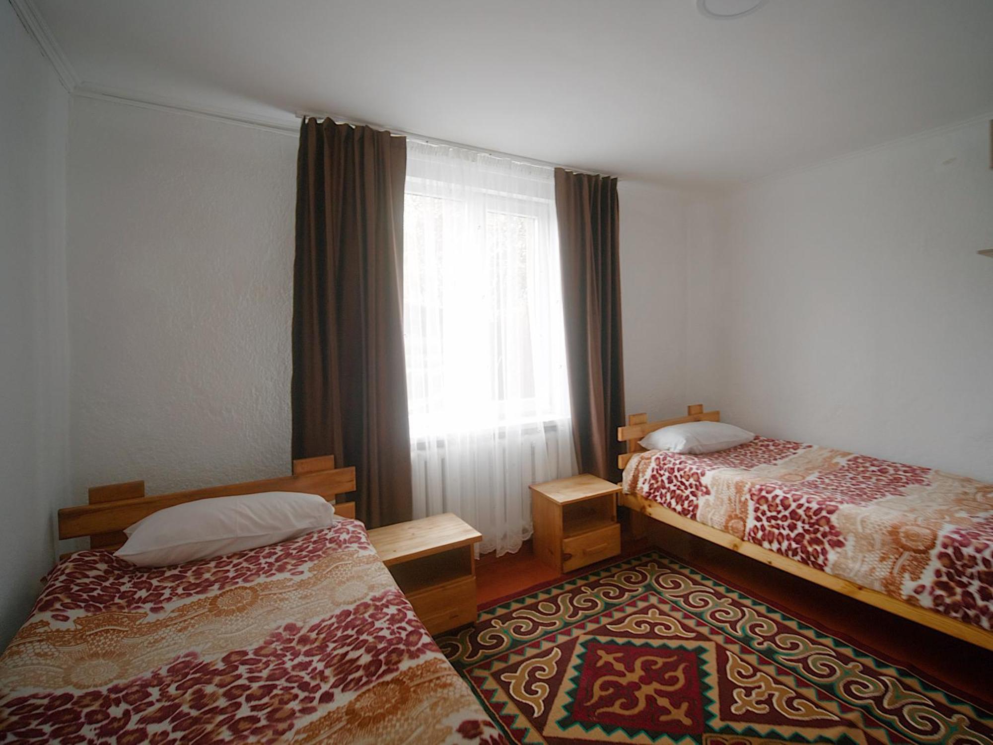 Guesthouse Alakol Karakoł Zewnętrze zdjęcie